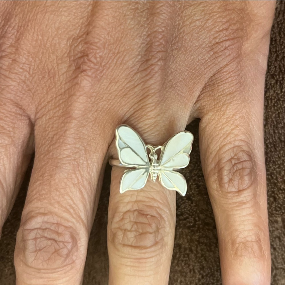 Sterling Silver Mother of Pearl Butterfly Ring